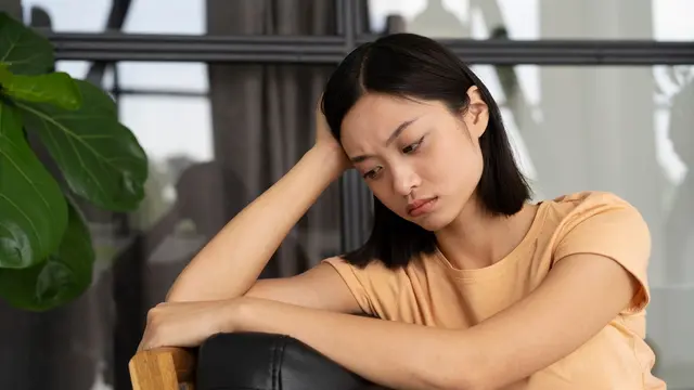 Gampang Tersinggung, 4 Zodiak Ini Punya Perasaan yang Paling Sensitif - 3