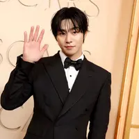 Ahn Hyo-seop di Karpet Merah Oscars Awards 2026. [Photo by Arturo Holmes / GETTY IMAGES NORTH AMERICA / Getty Images via AFP]