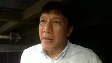 BERDAMAI - Legenda Persib Bandung, Robby Darwis berharap PSSI dan Menpora berdama. (Bola.com/Bagas Rahadyan)