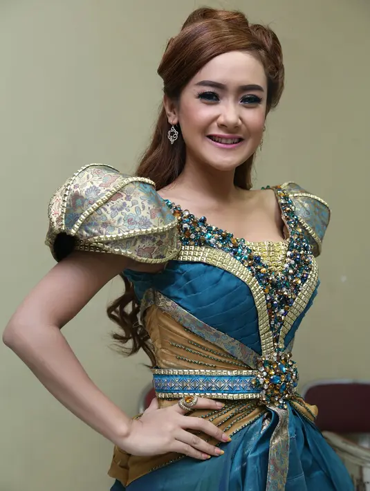 'Anak Richard masih memanggil saya dengan sebutan tante, paling kalau ketemu cuman bilang 'hai tante Cita.' ujarnya saat di tanya kedekatan dengan kedua anak kekasihnya. (Galih W. Satria/Bintang.com)