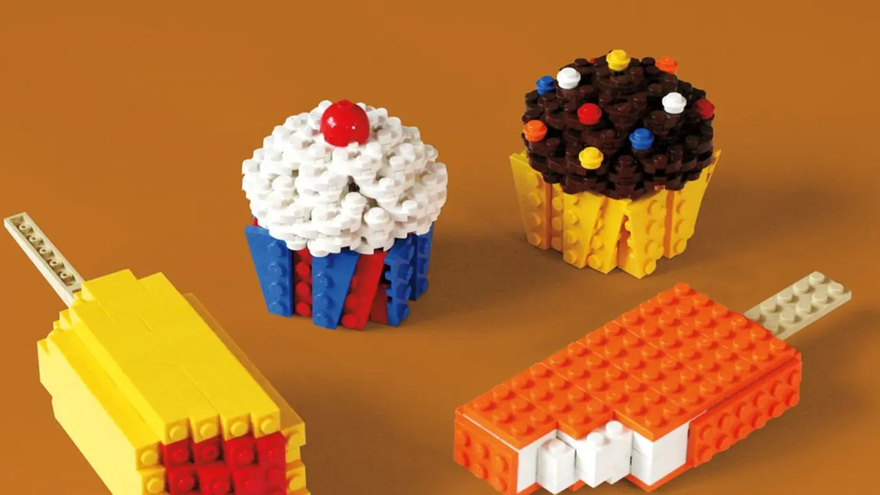 Keren! Ternyata LEGO Bisa Dirangkai Jadi Perkakas Rumah!