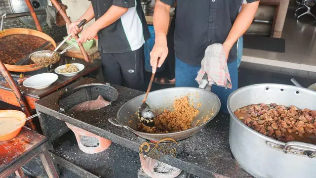 Jadi Primadona Wisata Kuliner Saat Mudik Lebaran ke Yogyakarta, Begini Perjalanan Usaha Sate Klathak Pak Pong Sebagai Nasabah KUR BRI