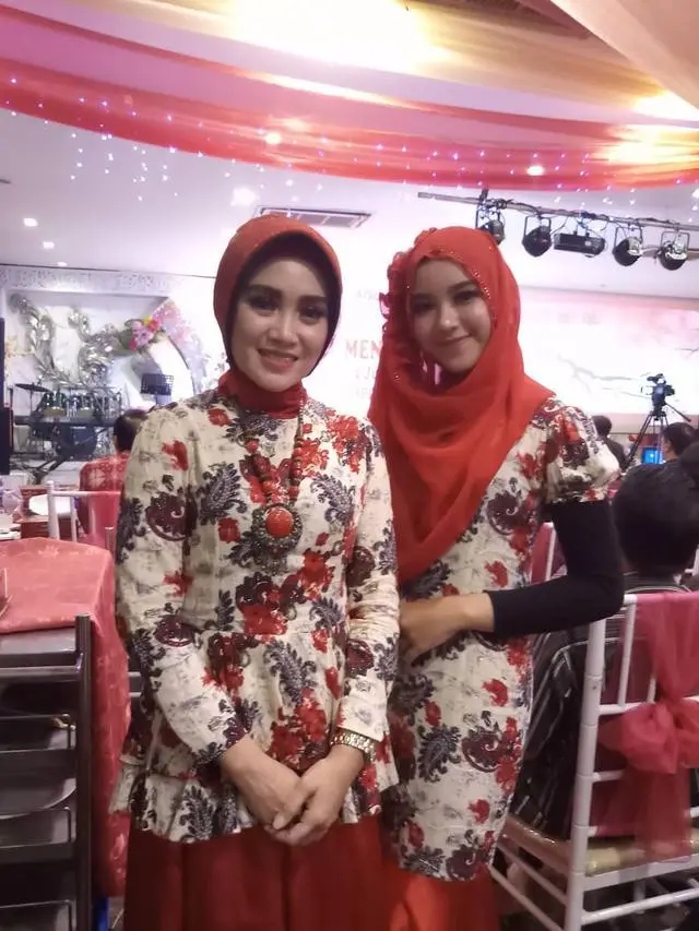 8 Potret Kebersamaan Tiara Andini dan Ibunda, Selalu Berikan Dukungan