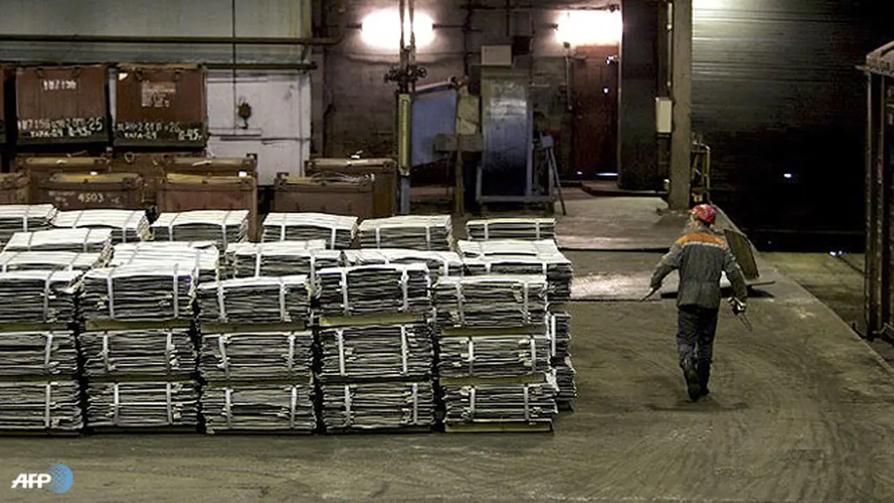 smelter-nikel130203b.jpg