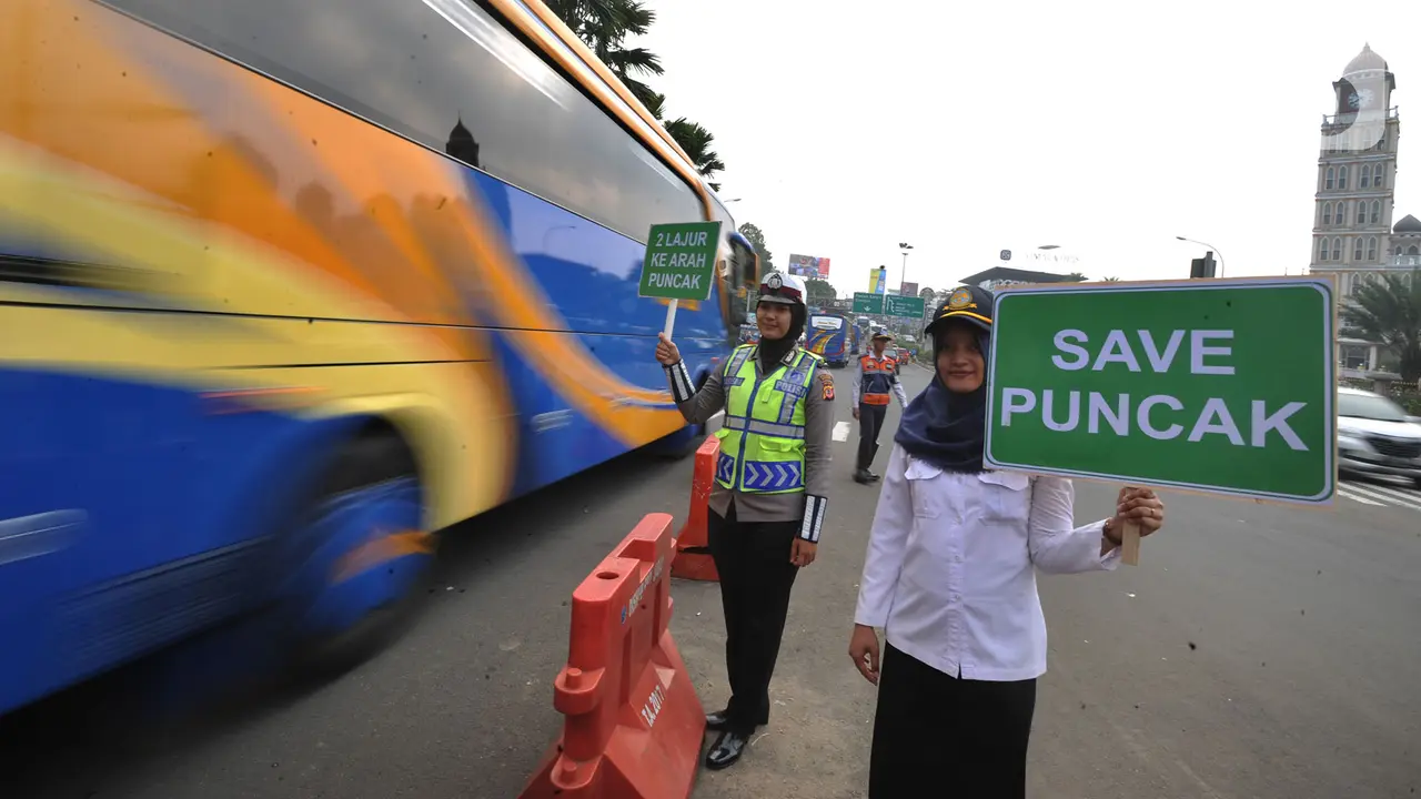 Sistem Kanalisasi 2-1 Jalur Puncak Bogor Diuji Coba