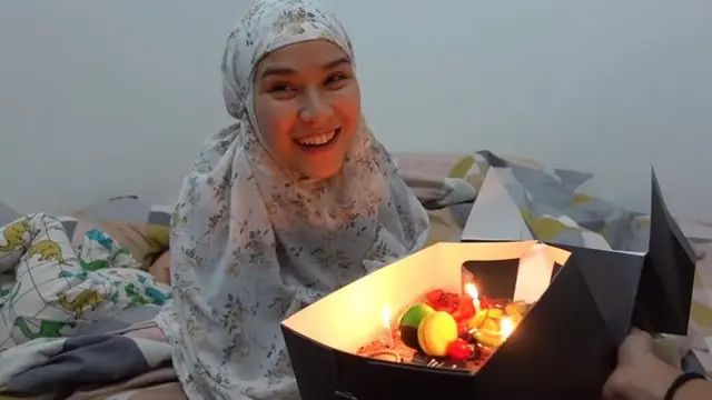 Momen Ulang Tahun Zaskia Adya Mecca yang ke-33. (Sumber: youtube.com/The Bramantyo)