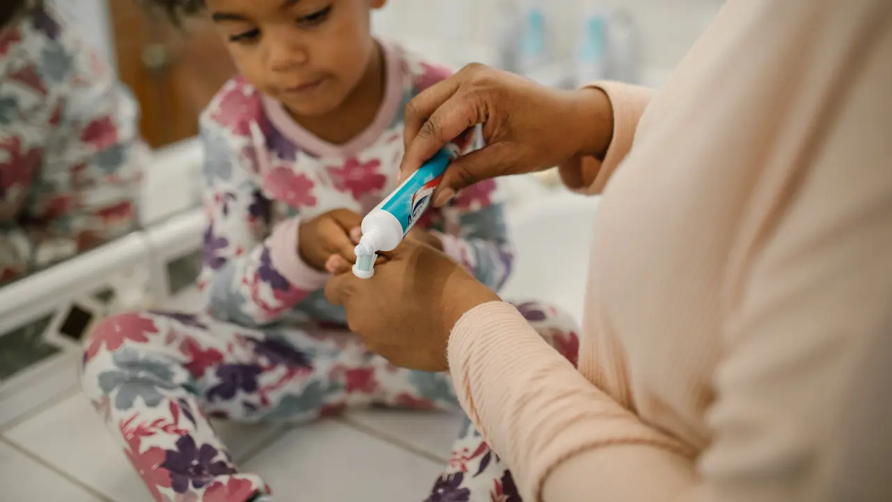 Mengajari Anak Sikat Gigi