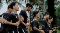 Skuad PSS Sleman saat menjalani latihan di Lapangan Pakembinangun, Pakem, Sleman, Senin (27/3/2023) sore. (Dok. PSS)