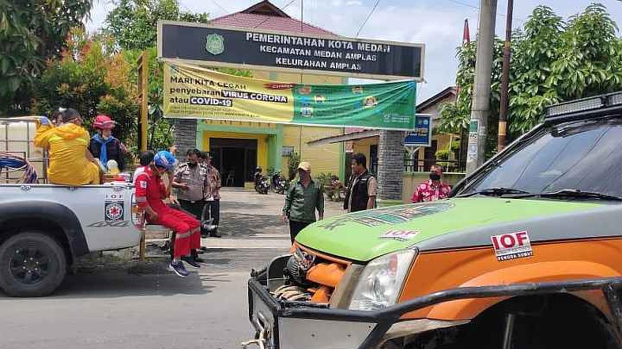 Komunitas Otomotif Membantu Penyenprotan Disinfektan di Sumut