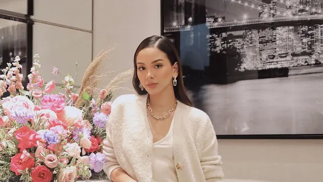 6 Artis Blasteran Ini Pernah Dikabarkan Dekat dengan Al Ghazali, Terbaru Laura Moane