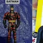 Potret nyeleneh action figure Batman (sumber: Instagram/Sukijan.id)