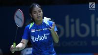 Tunggal putri Indonesia, Gregoria Mariska Tunjung saat melawan pebulu tangkis Thailand, Ratchanok Intanon pada 16 besar Indonesia Open 2018 di Istora GBK, Jakarta, Kamis (5/7). Gregoria kalah 21-11, 17-21, 21-14. (Liputan6.com/Helmi Fithriansyah)