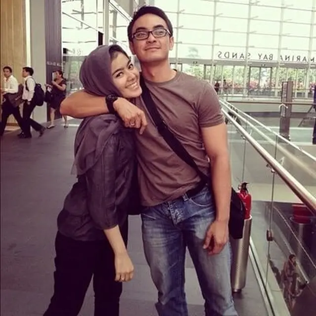 Zumi Zola dan Sherrin Tharia Resmi Cerai, Ini 6 Faktanya