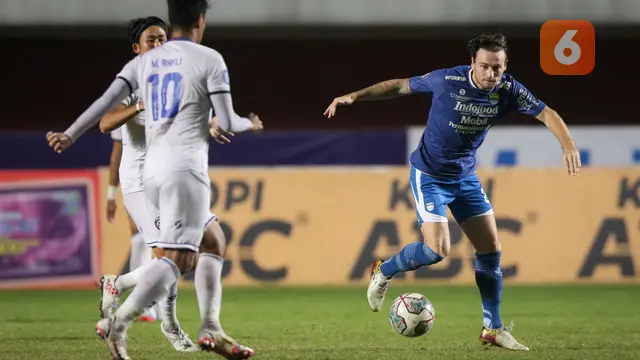 Foto: Menang Tipis, Arema FC Gusur Posisi Persib Bandung di Klasemen Sementara BRI Liga 1