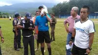 Tak Terima Diganjar Kartu Merah, Pemain Pukuli Wasit