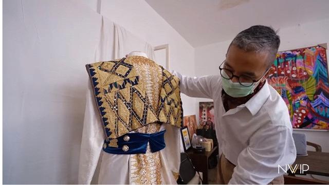 10 Detail Busana Akad Nikita Willy dan Indra Priawan, Mewah dan Elegan