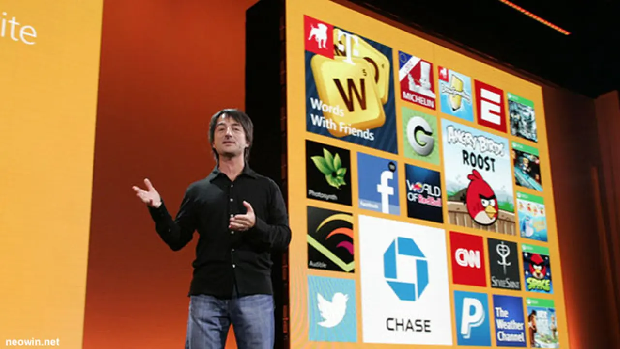 joe-belfiore-130426c.jpg