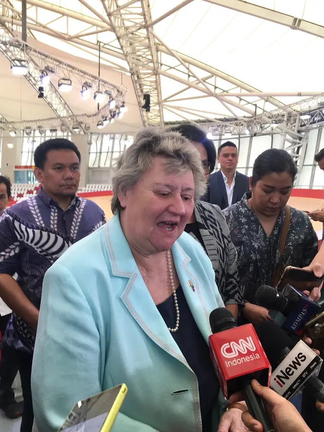 Menteri Inggris untuk Asia Pasifik, Heather Wheeler melakukan kunjungan ke Jakarta International Velodrome Stadium pada Rabu, 15 Januari 2020.