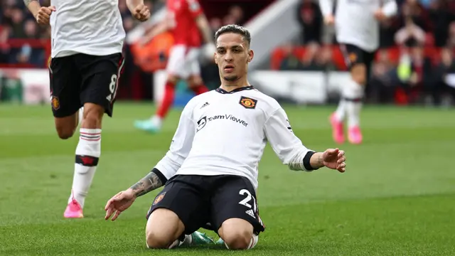 Foto: Aksi Ciamik Antony saat MU Gasak Nottingham Forest, Bantu Setan Merah Duduki Peringkat Tiga Klasemen Liga Inggris