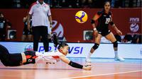 Timnas voli putri Indonesia U-21 kalah dari Argentina&nbsp;0-3 (23&ndash;25, 18&ndash;25, 22&ndash;25) pada laga terakhir Grup A Kejuaraan Dunia Voli Putri U-21 2025 di Jawa Pos Arena, Surabaya, Jawa Timur, Selasa (12/8).&nbsp;(foto: Volley Ball World)