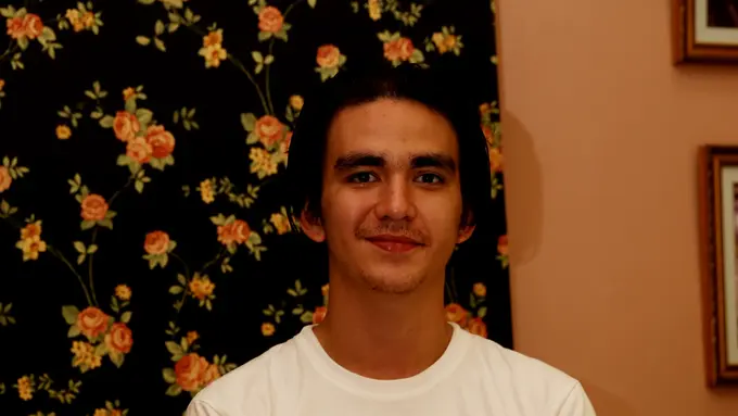 [Bintang] Chris Laurent