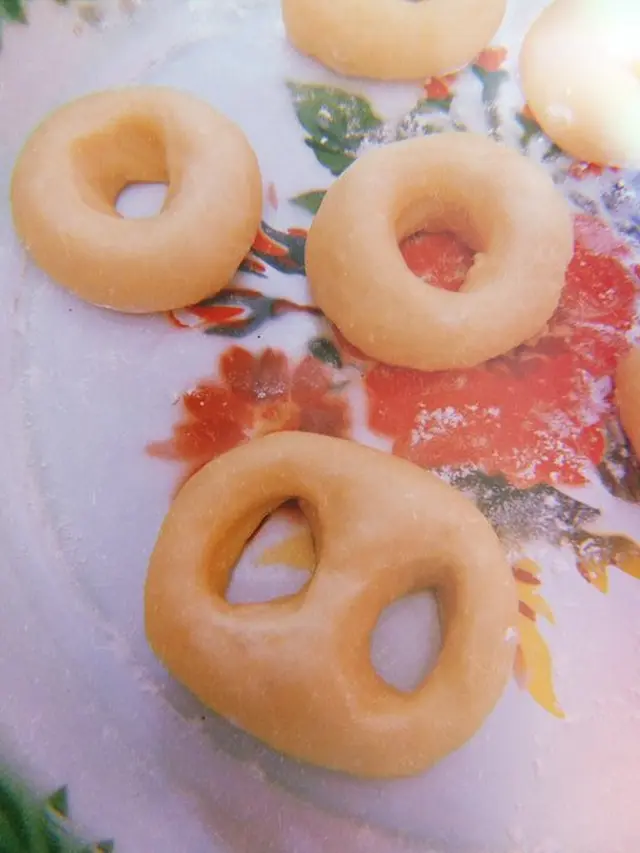 6 Momen Masak Kue Lebaran Tak Sesuai Ekspektasi, Hasilnya Kocak