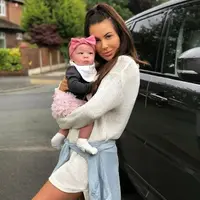 Ternyata penampilan naturalnya lebih cantik daripada saat pakai filler. (Foto: Instagram/@jadekaty)