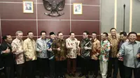 Usai pertemuan, kepada wartawan Ketua MPR menyampaikan, rapat gabungan dilaksanakan sebagai persiapan pelaksanaan tiga agenda MPR dalam waktu dekat. 