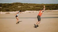 Ilustrasi jumping jacks. (Photo by Annie Spratt on Unsplash)