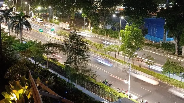 Light Trail Jalanan Jakarta di Malam Hari, Galaxy A34 5G