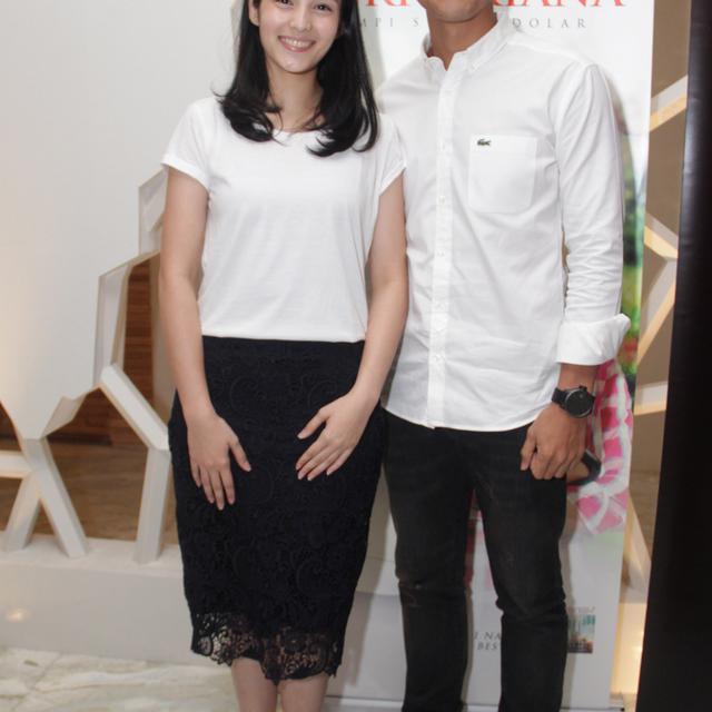 Terpaut Usia Jauh, 6 Pasangan di Film Indonesia Ini Sukses Memikat Hati Penonton