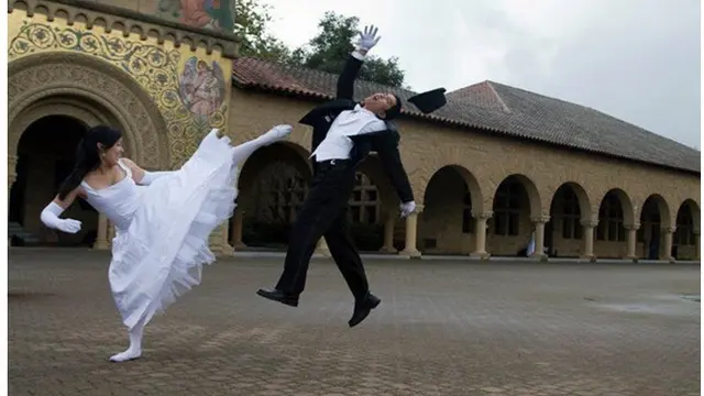 6 Foto Prewedding Berbagai Tema Ini Unik dan Kocak, Anti-mainstream
