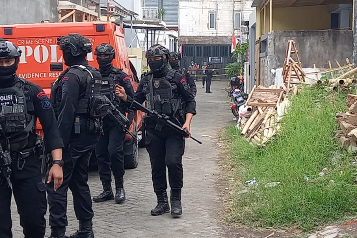 Densus 88 Temukan Bahan Peledak di Rumah Terduga Teroris di Kota Batu