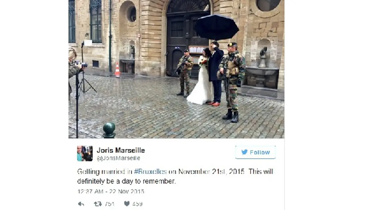 Sepasang Pengantin Nekat Berfoto di Brussels
