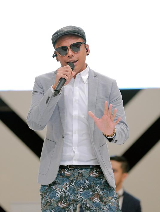 Makna  Banyak Tato  bagi Teza Sumendra Photo Bintang  com