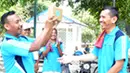 Citizen6, Surabaya: Meski Sertijab Wadan Kobangdikal Brigjen TNI (Mar) Verry Kunto.G sudah digelar selasa lalu, Yanus Tenis Lapangan Kobangdikal menggelar Tennis Farewell Game, pada Jumat (7/9). (Pengirim: Penkobangdikal).
