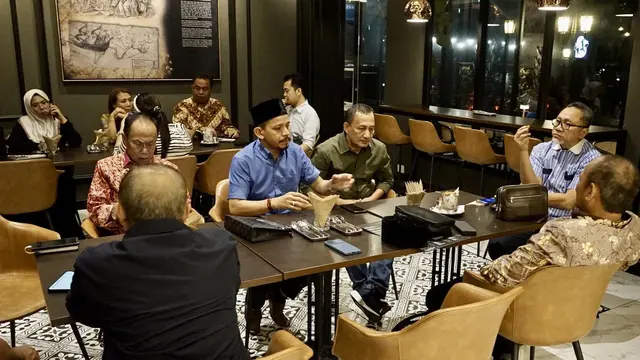 Menteri Perdagangan (Mendag) Republik Indonesia Zulkifli Hasan melakukan silaturahmi dengan diaspora Indonesia di Kuala Lumpur, Malaysia, Rabu (7/6/2023) malam