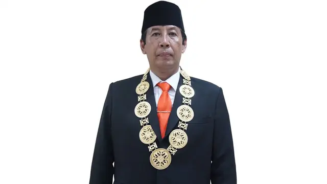 Rektor Universitas Udayana Bali I Nyoman Gde Antara ditetapkan sebagai tersangka kasus dugaan korupsi dana sumbangan pengembangan institusi (SPI).