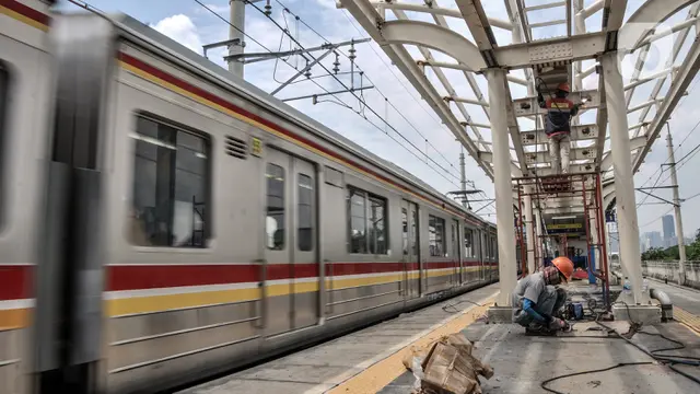 FOTO: Mamantau Pembangunan Stasiun Matraman