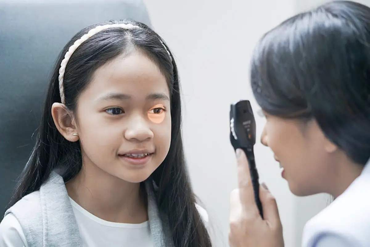 7 Cara Menjaga Kesehatan Mata Anak dengan Mudah