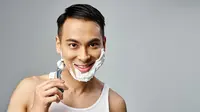 Cowok Wajib Tahu! 4 Alat Cukur Andalan Biar Ganteng Maksimal dan Percaya Diri