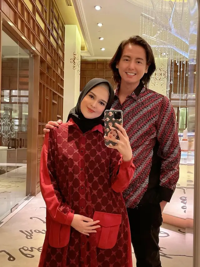 6 Potret Baby Bump Cut Meyriska di Kehamilan Kedua, Banjir Pujian