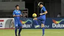 Aksi para pemain Vietnam saat mengikuti sesi latihan sebelum melawan Timnas Indonesia di Stadion Pakansari, Bogor, (02/12/2016). (Bola.com/Nicklas Hanoatubun)