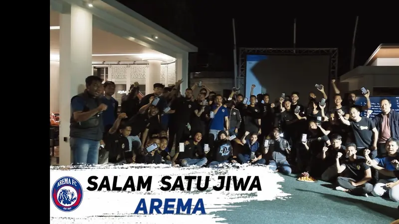 Crazy Rich Malang Bagi-bagi Iphone 13 untuk Pemain Arema