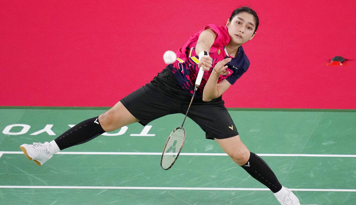 Thet Htar Thuzar - Perempuan kelahiran 15 Maret 1999 ini merupakan salah satu atlet yang akan memperkuat tim bulutangkis Myanmar di Olimpiade Tokyo 2020. Thet Htar Thuzar merupakan pemain tunggal putri yang duduk di peringkat ke-65 dunia. (Foto: AP/Dita Alangkara)