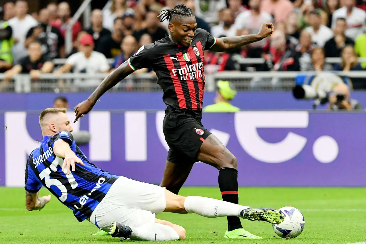 Foto: Rafael Leao Tak Terbendung, AC Milan Bungkam Inter Milan di Liga Italia