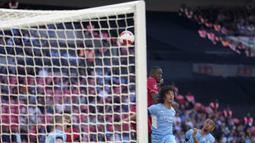 Liverpool unggul cepat pada menit ke-9 lewat tandukan Ibrahima Konate memanfaatkan sepak pojok. (AP Photo/Kirsty Wigglesworth)