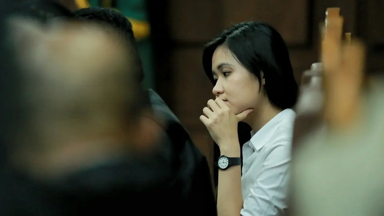 [Bintang] Tak Lagi Tenang, Ini 8 Potret Wajah Murung Jessica Wongso