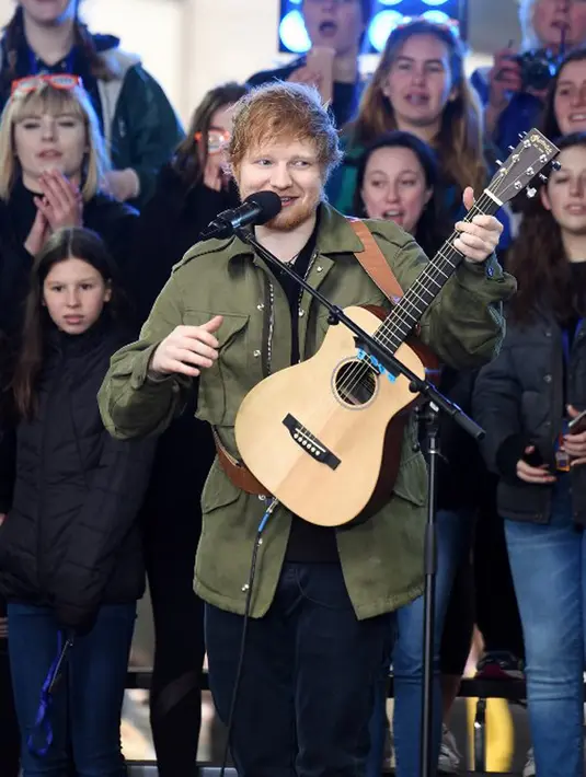 Ed Sheeran dan Cherry Seaborn telah menjalin hubungannya sejak tahun 2015. Sudah berencana melanjutkan hubungannya ke jenjang yang lebih serius, namun belum diketahui waktu dan tempat pelaksanaannya. (AFP/Bintang.com)
