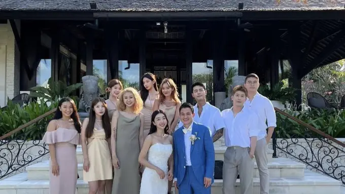 Tampilan Bridesmaid Resepsi Pernikahan Youtuber Sunny Dahye